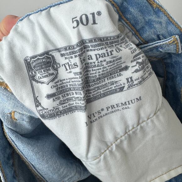 Levi's Premium 100% Cotton 501 Women's Jean High Rise Shorts Size 30 - Picture 10 of 11